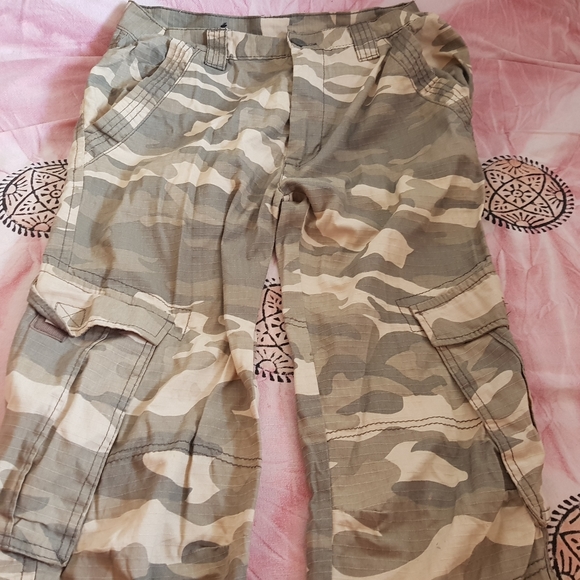 Cargo pants - Picture 4 of 4